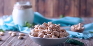 Beitragsbild des Blogbeitrags Cashew Joghurt einfach selber machen