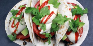 Beitragsbild des Blogbeitrags Tempeh Protein Tacos (High Protein & vegan)