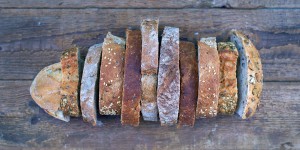 Beitragsbild des Blogbeitrags Altes Brot vorbeugen und verwerten: 6 Tipps