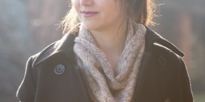 Beitragsbild des Blogbeitrags Loop Schal aus Wollresten stricken