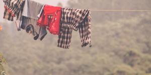 Beitragsbild des Blogbeitrags So werden deine DIY Kleidungsstücke nicht zu Schrankleichen