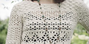 Beitragsbild des Blogbeitrags Sommerlicher Häkelpullover