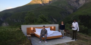 Beitragsbild des Blogbeitrags Luxus anders definiert. Das Null-Stern Hotel unter freiem Himmel.