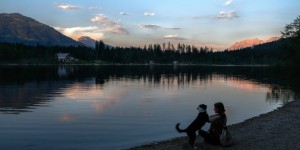 Beitragsbild des Blogbeitrags Mädels Kurztrip nach Bad Mitterndorf – Seenliebe, Ruderboot, Wald & Genuss