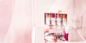 Beitragsbild des Blogbeitrags Wie Beauty Brands durch Social Media Hype kreieren