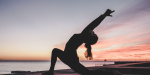 Beitragsbild des Blogbeitrags Yoga Urlaub: Die besten Tipps für einen entspannten Yoga-Urlaub 