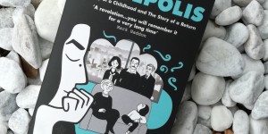 Beitragsbild des Blogbeitrags Persepolis – Marjane Satrapi ★★★★★