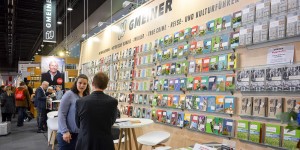 Beitragsbild des Blogbeitrags 6 Buchmessetipps für Introvertierte