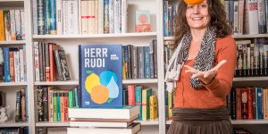 Beitragsbild des Blogbeitrags Herr Rudi – Anna Herzig
