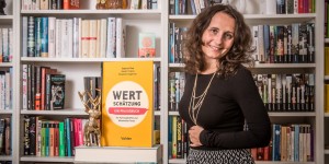 Beitragsbild des Blogbeitrags Wertschätzung: Ein Praxisbuch für Führungskräfte und Mitarbeiter*innen