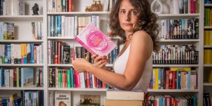 Beitragsbild des Blogbeitrags Tagebuch einer furchtbar langweiligen Ehefrau – Marie-Renée Lavoie