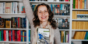 Beitragsbild des Blogbeitrags Die blaue Reiterin – Monika Pfundmeier