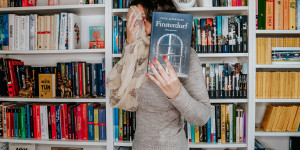 Beitragsbild des Blogbeitrags Finsterdorf – Peter Glanninger