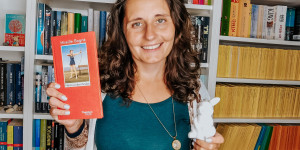 Beitragsbild des Blogbeitrags Häsin in der Grube – Mireille Gagné