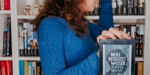 Beitragsbild des Blogbeitrags Mai bedeutet Wasser – Kayo Mpoyi