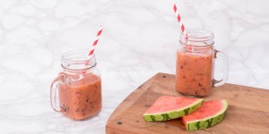Beitragsbild des Blogbeitrags Summer Smoothie Recipe: Peaches, Strawberries and Watermelon