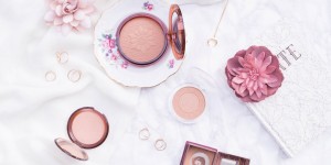 Beitragsbild des Blogbeitrags Get the Bronze: The Best Bronzers for all Budgets!