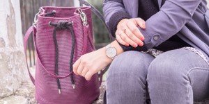 Beitragsbild des Blogbeitrags Fall Outfit in Black and Grey & Layering Tips
