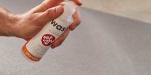 Beitragsbild des Blogbeitrags Wie reinige ich meine Yogamatte