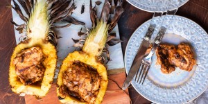 Beitragsbild des Blogbeitrags Hühnchen in gegrillter Ananas