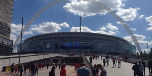 Beitragsbild des Blogbeitrags Zweimal Spitzenfußball im Wembley Stadium