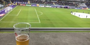 Beitragsbild des Blogbeitrags Techno, Beatles und Bob Marley: Auf Besuch beim RSC Anderlecht