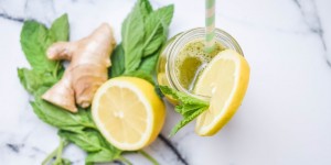 Beitragsbild des Blogbeitrags {Drink} Super Sommer Matcha Limo 
