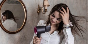 Beitragsbild des Blogbeitrags Meine Haarroutine mit dem Dyson Supersonic