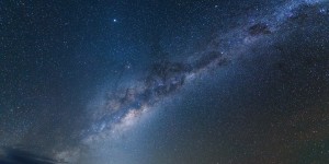 Beitragsbild des Blogbeitrags Tutorial Astrofotografie: Milchstraße fotografieren in 5 Schritten 