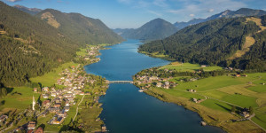 Beitragsbild des Blogbeitrags Wandern am Weissensee in Kärnten