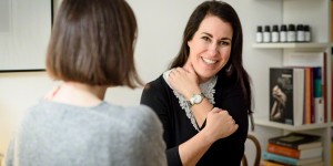 Beitragsbild des Blogbeitrags Gesundheitsförderung mit Impuls-Strömen – Infos und Erfahrungsbericht