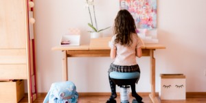 Beitragsbild des Blogbeitrags Alles in Bewegung! – swoppster die coolen Aktiv-Stühle