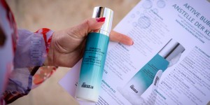 Beitragsbild des Blogbeitrags „Shave“ die Müdigkeit aus deinem Gesicht – Radiance Resurfacing Foam 