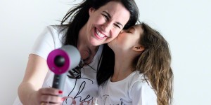 Beitragsbild des Blogbeitrags Wellness für Haare von Mami und Tochter – Dyson Supersonic
