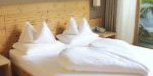 Beitragsbild des Blogbeitrags Geheimtipp in Südtirol – Naturhotel Pfösl inmitten der Dolomiten