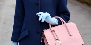 Beitragsbild des Blogbeitrags Das i-Tüpfelchen: Handschuhe in Babyblau