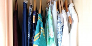 Beitragsbild des Blogbeitrags Capsule Wardrobe die Erste – Minimalismus trifft auf Kleiderschrank