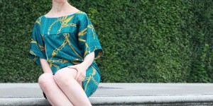 Beitragsbild des Blogbeitrags Für die Sommer-Capsule: Mein Kleines Schwarzes ist bunt bedruckt