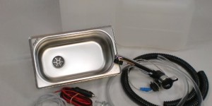 Beitragsbild des Blogbeitrags Unsere Wasseranlage- Campingküche 