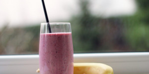 Beitragsbild des Blogbeitrags Smoothies und Säfte: Das gesunde Powerfrühstück 