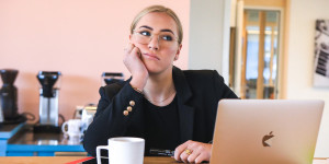 Beitragsbild des Blogbeitrags Hausmittel gegen Madenwürmer – wie du Würmer wieder los wirst