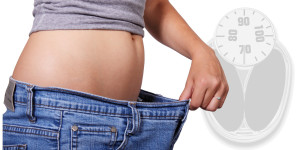 Beitragsbild des Blogbeitrags 4 Tipps zur Gewichtsreduktion und wie man sie langfristig umsetzt 