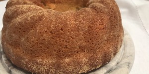 Beitragsbild des Blogbeitrags Dunkler Joghurt Gugelhupf 
