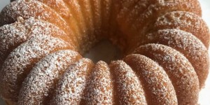Beitragsbild des Blogbeitrags „Alles Rein“ Gugelhupf 