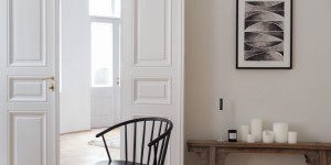 Beitragsbild des Blogbeitrags Fredericia J64 Chair – schwarze Windsorstühle für die Küche 