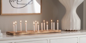 Beitragsbild des Blogbeitrags HELLO WINTER: DAS ‚TRAUMZUHAUSE‘-KERZENBRETT IST ZURÜCK!