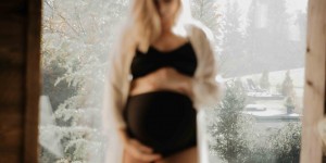 Beitragsbild des Blogbeitrags Rückenschmerzen in der Schwangerschaft! Meine Entlastung durch den Anita maternity BabyBelt 