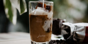 Beitragsbild des Blogbeitrags ICED Coffee Summer Creations 