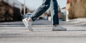 Beitragsbild des Blogbeitrags Blog your Style: Sneaker für den Frühling