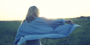 Beitragsbild des Blogbeitrags Zu viel Verantwortung? Mehr Leichtigkeit durch das Grillenprinzip